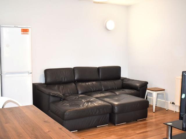 Heyscroft Road, Withington, Manchester M20, 6 bed semi detached house to rent, £3,640 pcm | PrimeLocation