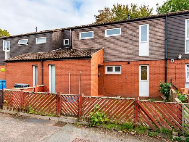 Heysham Close, Murdshaw, Runcorn 2 bed flat to rent £695 pcm £160 pw
