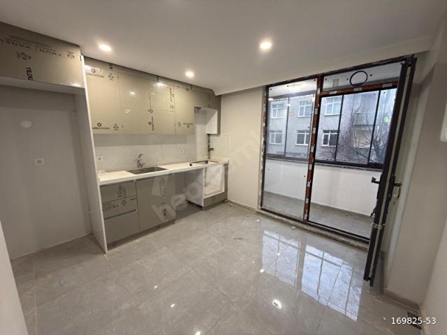 HİCRET'DEN CEBECİ MH. TRAMVAY DİBİNDE 2+1,90 M 1.KAT DAİRE.