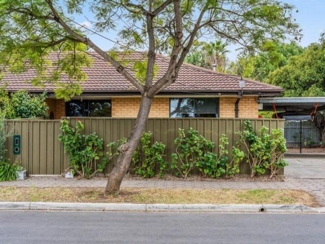 Hi, I'm Your Charming Home in Windsor Gardens