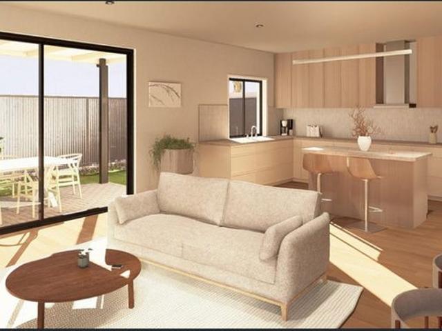 Hi, I'm your dream home by the beach.