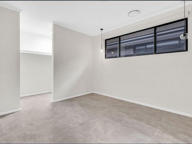 Hi, I'm contemporary comfort with premium finishes.