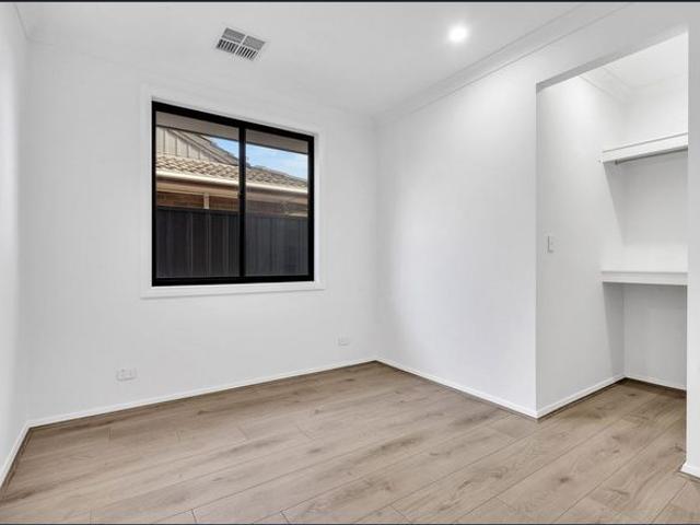 Hi, I'm Luxurious, Modern Living