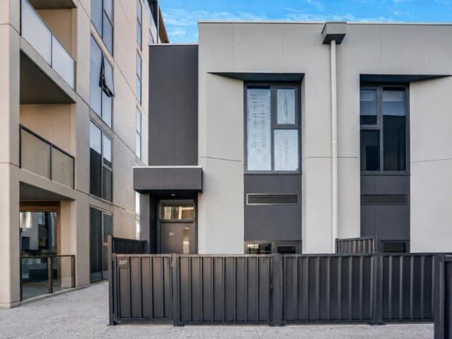 Hi, I'm Luxury Living in the Heart of Norwood