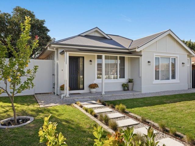 Hi, I'm One Very Good Looking Home.