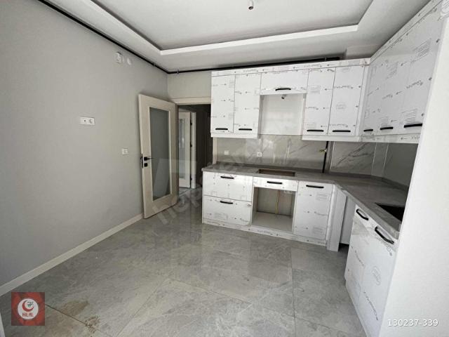 HİLAL EMLAKTAN CUMHURİYETTE SIFIR BAĞIMSIZ MUTFAK 2+1 TERASLI