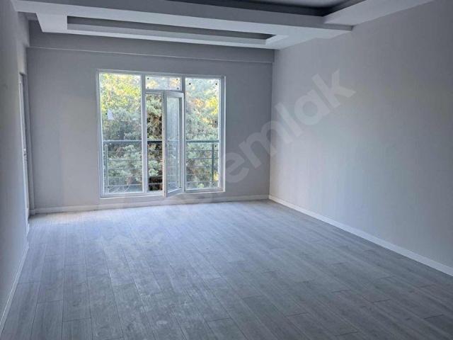 HİSARDAN R.T.E. BULVARINA 2.BİNA 2+1 ÇİFT BALKON E.BANYOSU