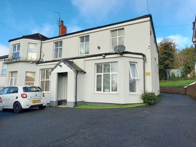 Himley Road, Dudley DY1, 1 bed flat to rent, £700 pcm | PrimeLocation