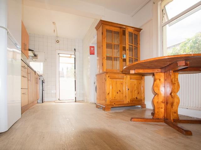 Himley Road, London, SW17