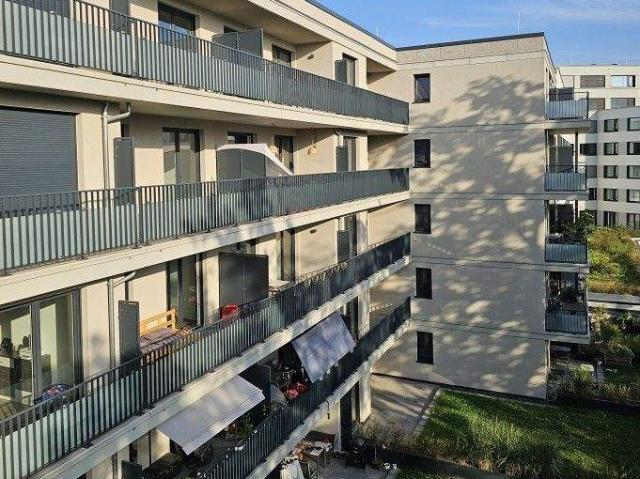 Himmlische Wohnung! GroÃer Balkon! FuÃbodenheizung!