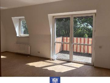Himmlische Wohnung in traumhafter HÃ¶henlage in Radebeul! Balkon!