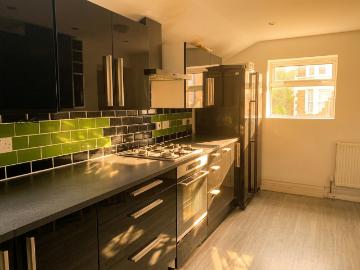 Hinton Road 6 bed Ex Bills. 6 bed house to rent £3,775 pcm £871 pw