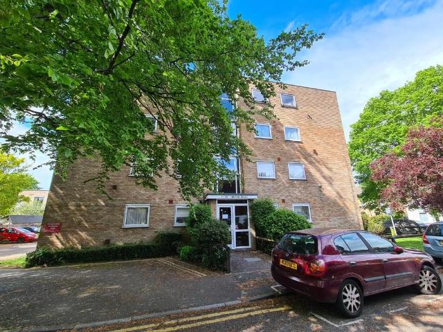 Hinton Road, Wallington, SM6 9AU 1 bed flat to rent £1,250 pcm £288 pw