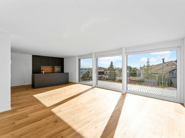 Hinblick Hinwil Stilvolle Wohnung in ruhiger Umgebung