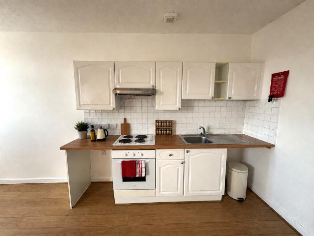 Hinckley Road, Flat 5, Leicester LE3 1 bed flat to rent £715 pcm £165 pw