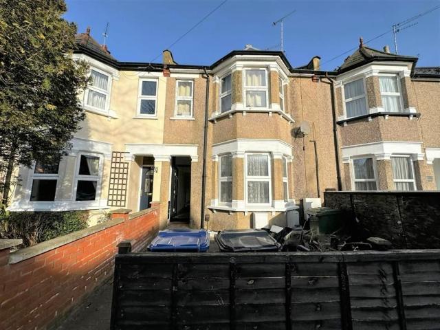 Hindes Road HA1, 2 bed maisonette to rent, £2,200 pcm | PrimeLocation