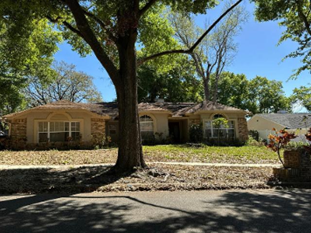 Hiawassee Oak Dr