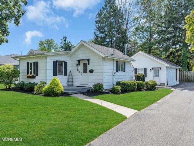 Hiawatha Ave, Oceanport, Home For Sale