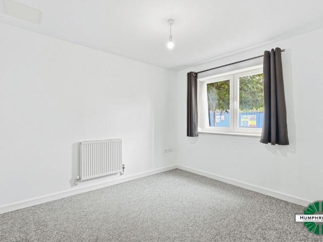 Hibbert Road, London E17, 3 bed flat to rent, £2,300 pcm | PrimeLocation