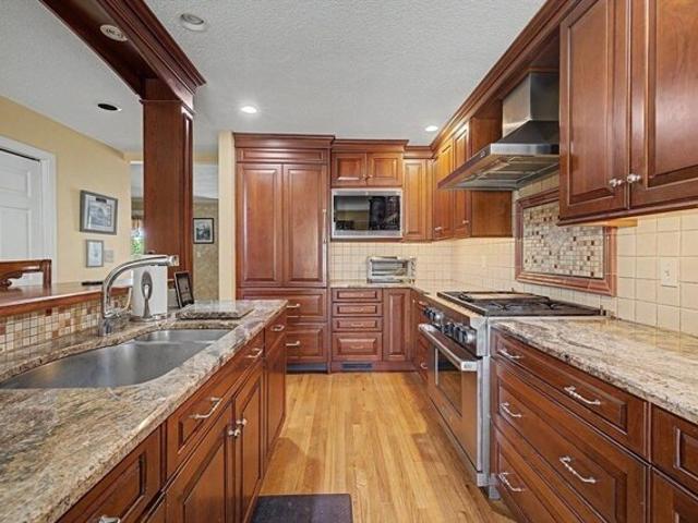 Hickory Hl Unit,west Springfield, Condo For Sale