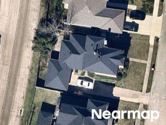 Hickory Lawn Dr