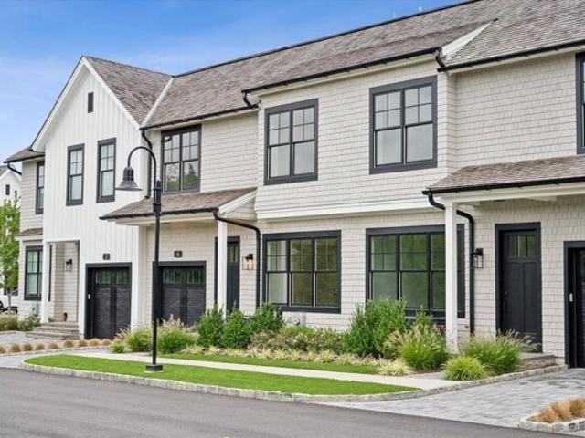 Hickory Ln, Water Mill, Home For Sale