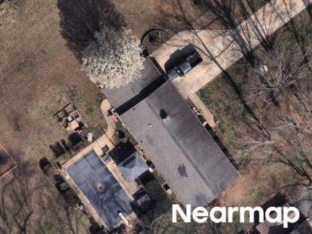 Hickory Ln