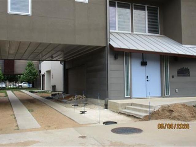 Hickory St
