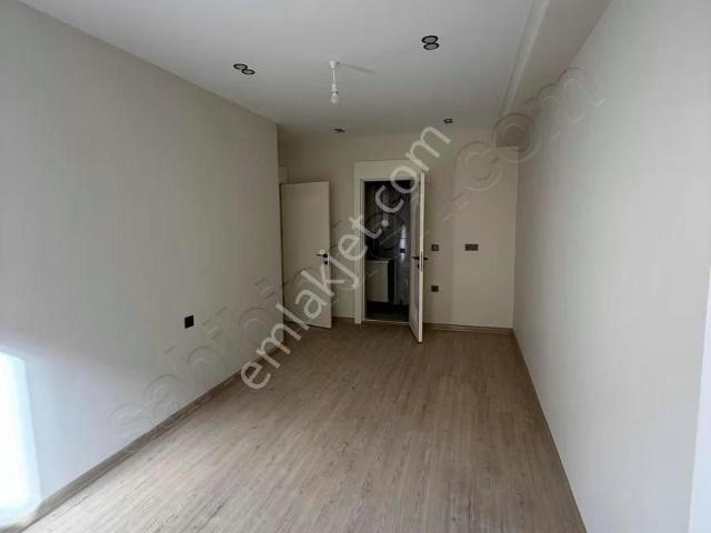 Hicret Güneş Sitesinde Kiralık 4+1 Lüks Daire
