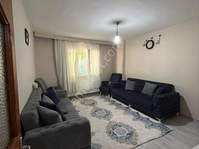 Hicret Parkı Yakını, 90m² 2+1, Geniş Balkonlu Fırsat Daire! Eşit Hisseli