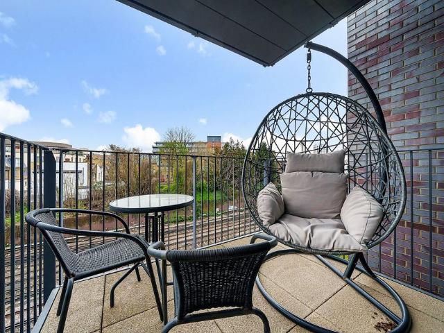 Hidcote Apartments, Danvers Avenue. 1 bed flat to rent £2,650 pcm £612 pw