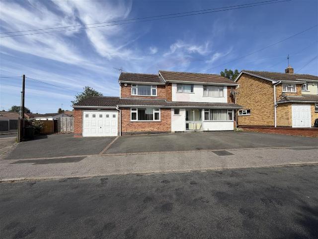 Hidcote Road, Oadby, Leicester LE2, 5 bed detached house to rent, £1,800 pcm | PrimeLocation