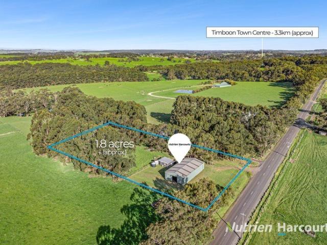 Hidden Among The Gums, Minutes From Town