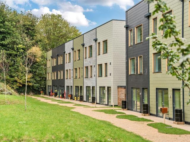 Hidden Gardens, Stãll, Kirkstall LS5, 4 bed town house to rent, £2,000 pcm | PrimeLocation