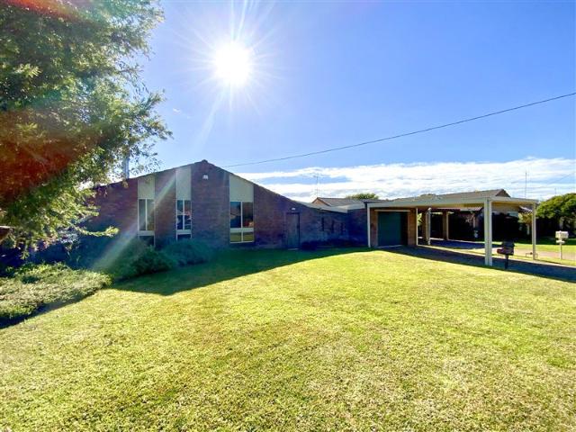 Hidden Gem Family living at its best !