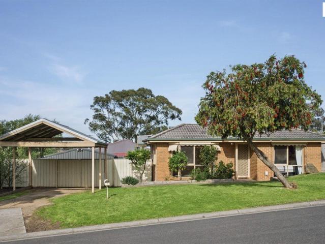 HIDDEN GEM IN NORTH SIDE PAKENHAM!