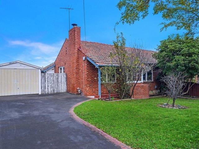 Hidden gem with great space, and location