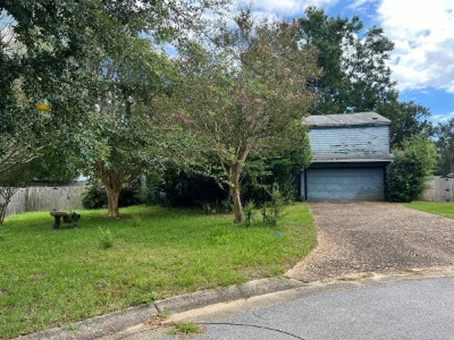 Hidden Oak Dr