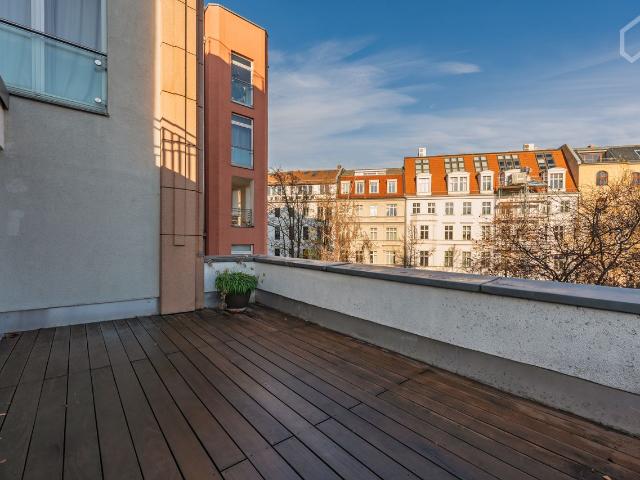 Hidden Luxury Gem in Berlin: Exclusive Townhouse with Private Terrace & Garden, Berlin Amsterdam Apartments for Rent