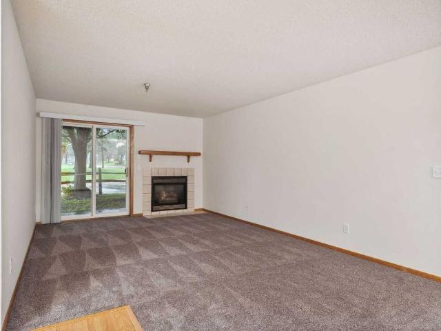 Hidden Pointe Lida Kumquat 2 Bedroom Apartment for Rent at 10550 Kumquat St Nw, Coon Rapids, MN 55448