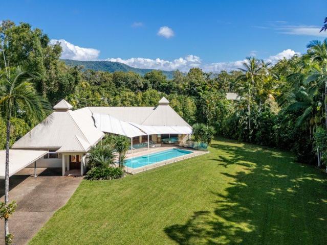 Hidden Tropical Estate on 2,818sqm Privacy, Scale & Lifestyle Near Four Mile Beach