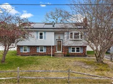 Hideaway Ln, Wareham, Home For Sale