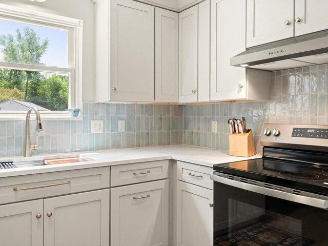 Hideaway Ln, Williston, Home For Sale