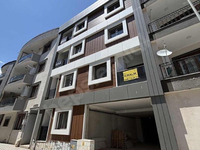 HIDIRLIK'TA ÖN CEPHE ÇOK ŞIK GENİŞ M2'Lİ 1+1 KİRALIK DAİRE!