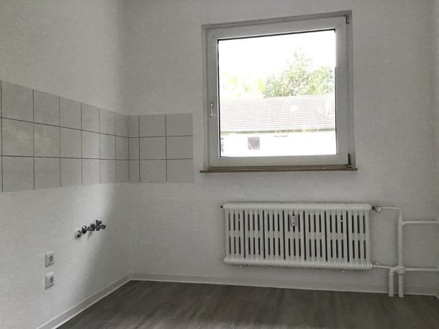 Hier macht wohnen Spaß: bezugsfertige 3 Zimmer Wohnung im Grünen!