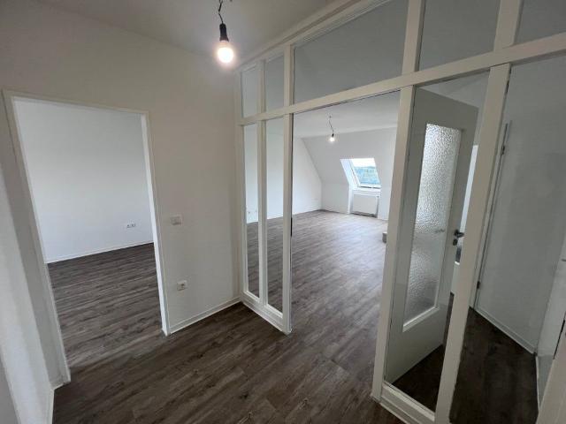 Hier macht Wohnen Spaß: modernisierte 2 Zimmer Wohnung