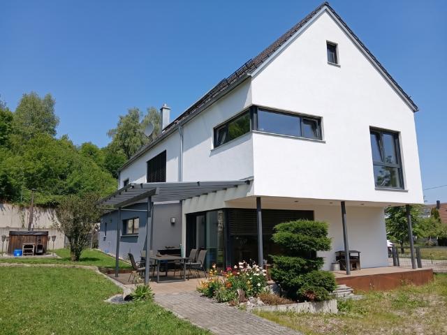 Hier möchte ich wohnen Extravagantes Einfamilienhaus Oberrohr
