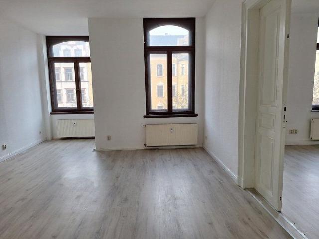 Hier arbeiten wir für Sie noch etwas: Tolle Altbauwohnung mit Charme