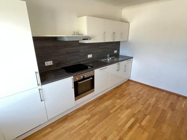 Hier Fühlt Man sich Sofort Zuhause: Herrliche 2,5 Zimmer Wohnung in der Hergottwiesgasse zur Miete