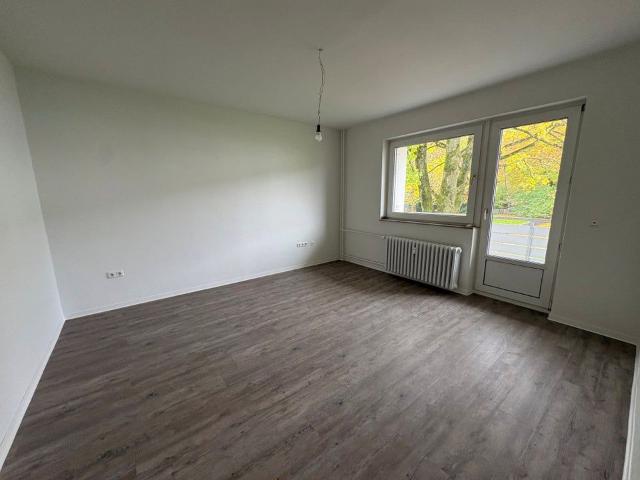 Hier fühlen Sie sich wohl: praktische 4 Zimmer Wohnung